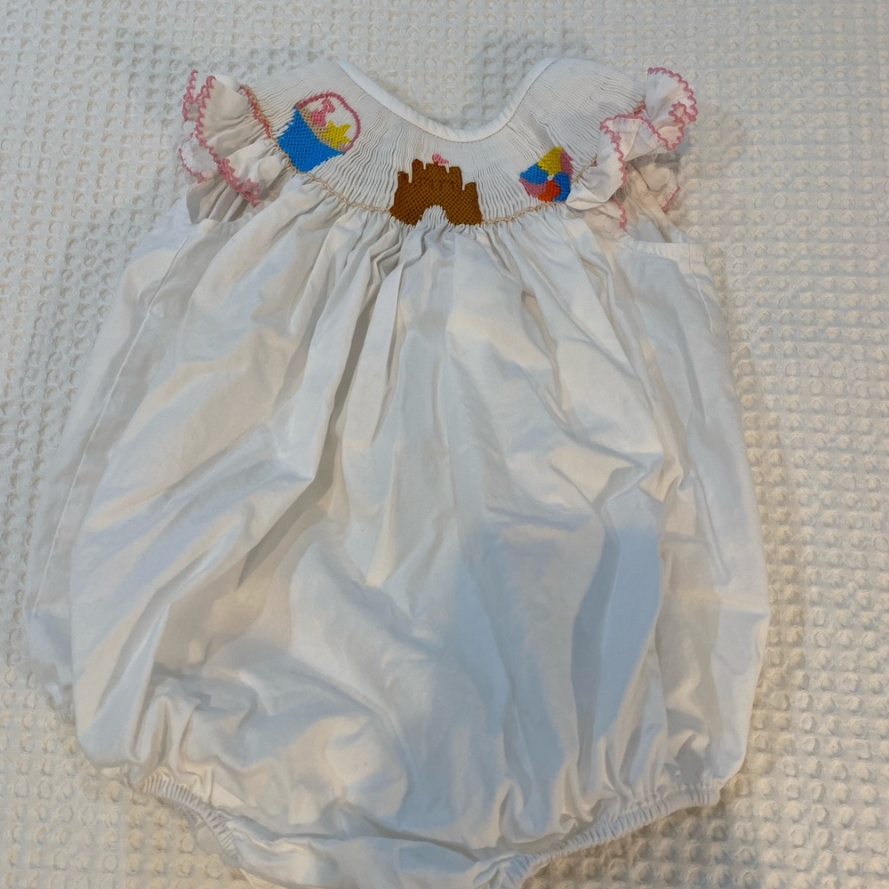 EUC. BEACH SMOCKED BUBBLE.